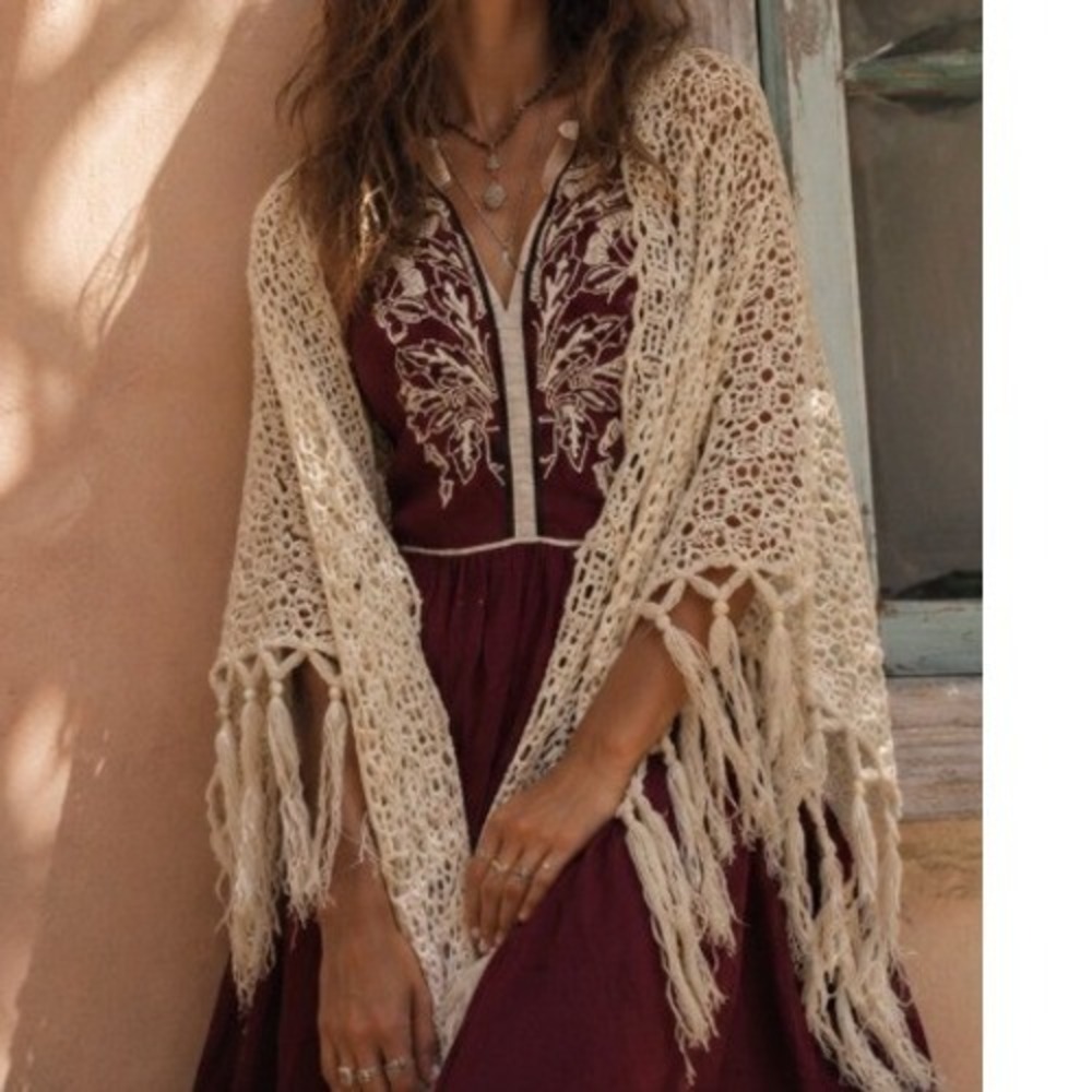 Vintage 1970s Crochet Knit Fringe Triangle Shawl Tassel Cream Hippie Boho Japan